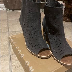 Toms peep toe booties